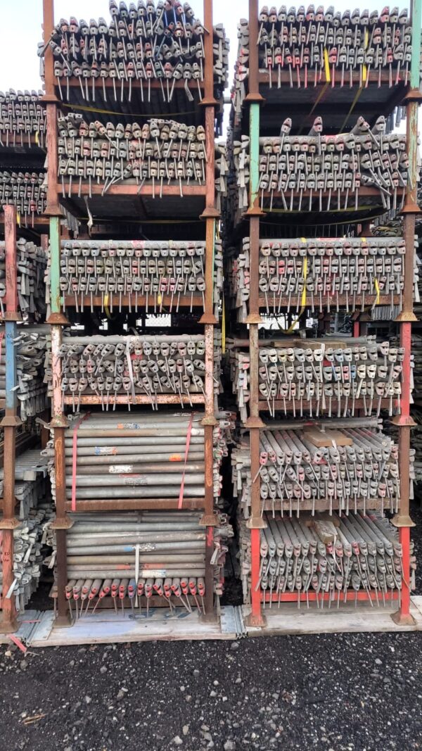 Complete 210 m² ALTRAD multidirectional scaffolding set – used, near new condition
