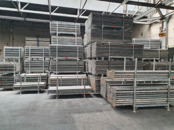 Complete Set of 350 m² Layher Allround Modular Scaffolding – Used, Like New Condition