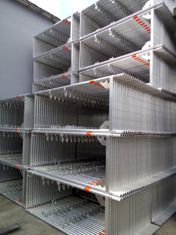 COMPLETE 150 m² LAYHER FACADE SCAFFOLDING PACKAGE – USED, EXCELLENT CONDITION