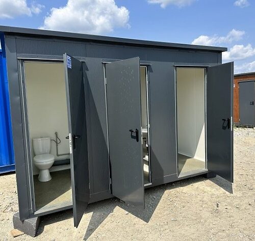 Sanitary container with 3 cubicles