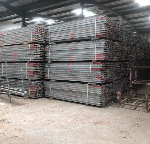 Complete 250 m² ALTRAD multidirectional scaffolding set – used, near new condition